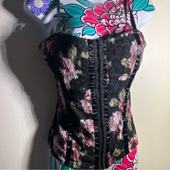 Forever 21 Black Lace Floral Corset Tank Top - Picture 1 of 6